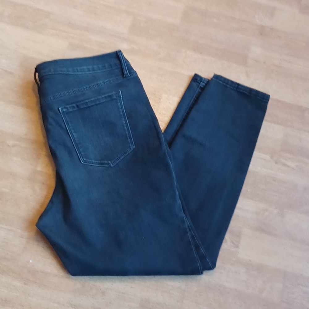 Vera Wang jeans women size 16 skinny, black